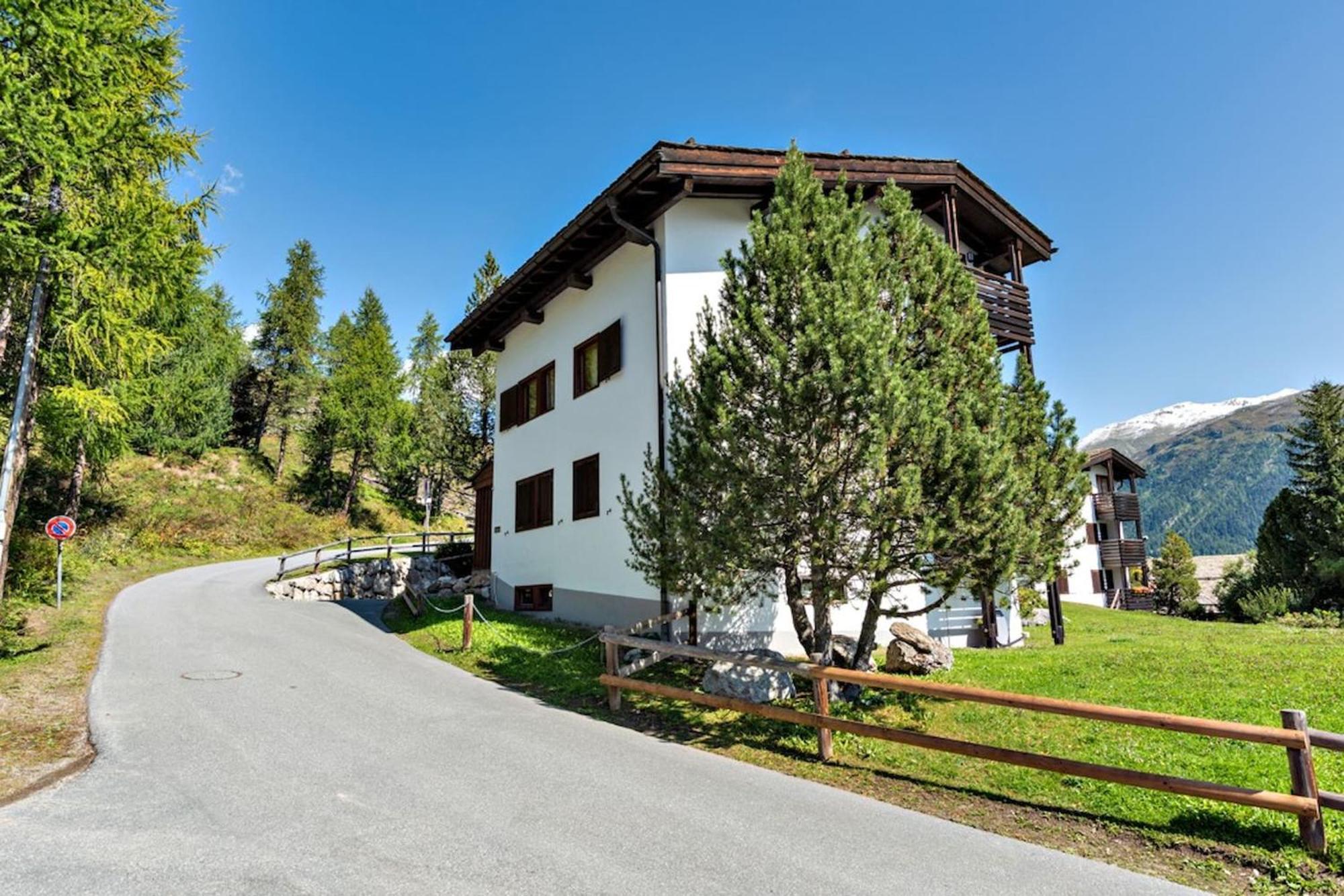 Chesa Trisur - Celerina Apartman Celerina/Schlarigna Kültér fotó