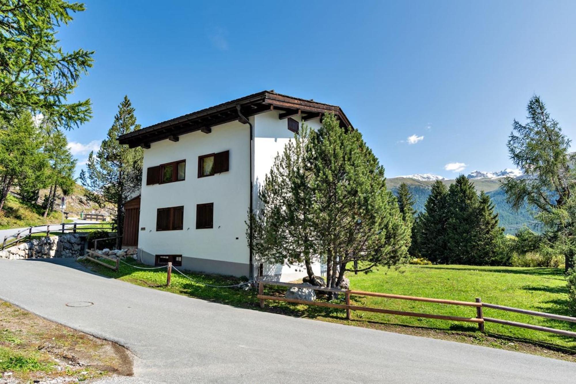 Chesa Trisur - Celerina Apartman Celerina/Schlarigna Kültér fotó